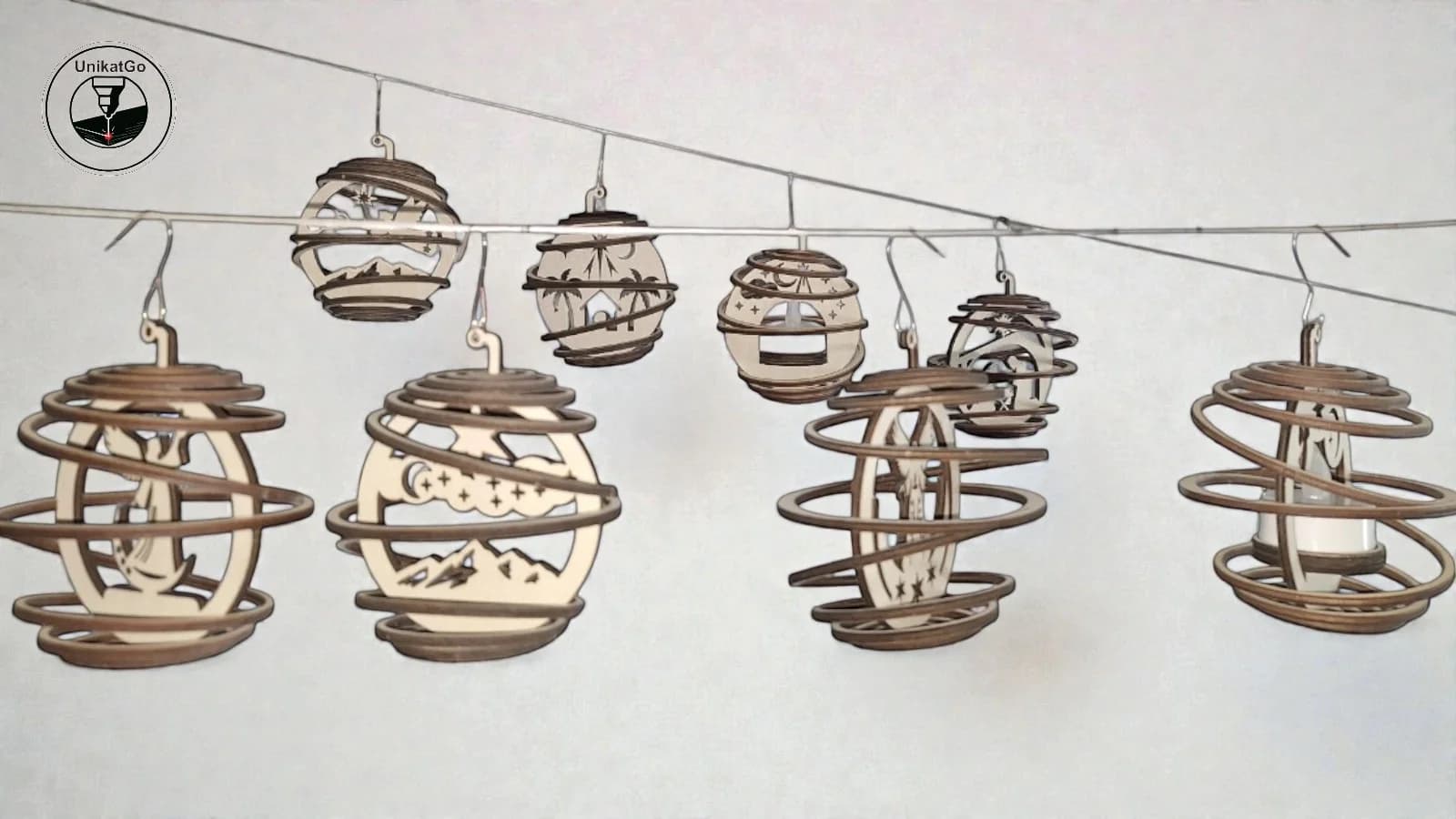 Komplet 8 Spiralnih 3D Božičnih Okraskov - UnikatGo unikat izdelek Komplet 8 Spiralnih 3D Božičnih Okraskov - UnikatGo - unikatna darila - unikatna darila, graviranje po meri, lasersko graviranje